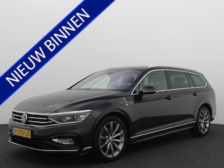 Volkswagen Passat Variant 1.5 TSI Elegance Business R FACELIFT / R-LINE / AUTOMAAT / GR NAVI / TREKHAAK / STOELVERW / CAMERA / FULL LED / NL-AUTO