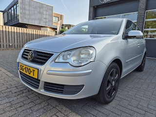 Volkswagen Polo 1.4-16V Tour tui 80 pk 5drs