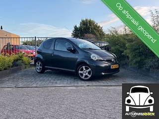 Toyota Aygo 1.0-12V +