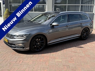 Volkswagen Passat Variant 1.4 TSI Highline R line 2017 dealer onderhouden 127pk Vol optie Nieuwstaat !!