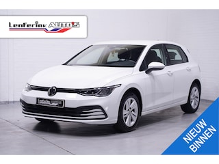 Volkswagen Golf 1.0 TSI Life Apple Carplay Memory sportstoelen Led koplampen NAP Rijklaar!