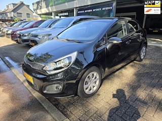 Kia Rio 1.1 CRDi Plus Pack | 1E EIGENAAR | 12MND GARNTIE | NW APK | AIRCO | LAGE KM STAND |