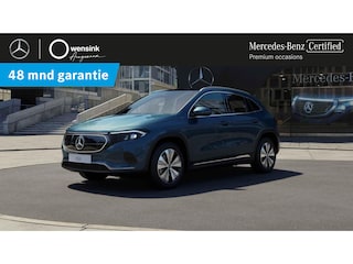 Mercedes-Benz EQA 250 Business Solution Luxury 67 kWh | Panoramakda | Trekhaak | Achteruitrijcamera | Stoelverwarming Sfeerverlichting |