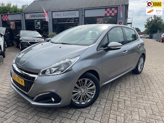 Peugeot 208 1.2 PureTech 83pk Signature 5-deurs *navi + pdc + Apple/AndroidCarplay + LM-velg*