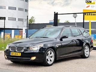 BMW 5-serie Touring 525d/YOUNGTIMER/AUTOMAAT/PANO/LEDER/TOPONDERHOUDEN
