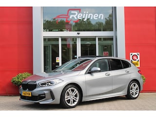 BMW 118i 136PK INTRODUCTION EDITION M-SPORT | PANORAMISCH SCHUIF/KANTEL DAK | SHADOW LINE PAKKET | SFEER VERLICHTING | LEDEREN BEKLEDING "DAKOTA GEPERFOREERD" | ACHTERUITRIJ CAMERA | PARKEERSENSOREN VOOR EN ACHTER | ALARM | STOEL VERWARMING | DRAADLOZE APPLE CARPLAY/ANDROID AUTO | LICHTMETALEN VELGEN 17" | LANE ASSIST | DAB+ RADIO | SPORT STOELEN | WARMTE WEREND GLAS  | BMW LIVE COCKPIT PROFESSIONAL |