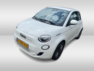 Fiat 500 Icon 42 kWh / Apple CarPlay / Parkeerhulp achter / Keyless / 16'' / DAB / Cruise Control