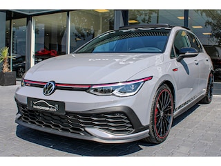 Volkswagen Golf GTI 2.0 TSI CLUBSPORT 45 JAHRE PANO HUD H&K AKRAPOVIC