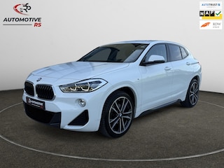 BMW X2 SDrive18i High Executive |PDC V+A | LED|Cruise| Shadow-line | 19" M-Velgen | M-Alcantara Sportstoelen | Navi | Camera|