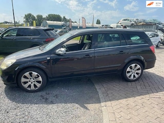 Opel Astra Wagon 1.9 CDTi Executive lees advertentie automaat!
