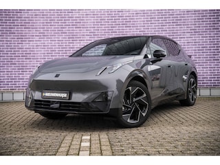 Lynk & Co 02 More 66 kWh Trekhaak | 22 KWh lader | Panoramadak | 360 Camera | Harman/Kardon | Elektrisch bedienbare Stoelen | Warmtepomp