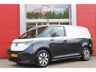 Volkswagen ID. Buzz 79 kWh | TREKHAAK ELEKTRISCH WEGKLAPBAAR | LAADRUIMTE PAKKET | STOEL/VOORRUIT VERWARMING | ELEKTRISCH BEDIENBARE SCHUIFDEUR | NAVIGATIE DISCOVER PRO | DRAADLOZE APPLE CARPLAY/ANDROID AUTO | CLIMATE CONTROL | ACHTERUITRIJ CAMERA | DODEHOEK DETECTIE | ADAPTIVE CRUISE CONTROL | NIEUWE BUS! | KEYLESS ENTRY/START | SFEER VERLICHTING | 3-ZITS |