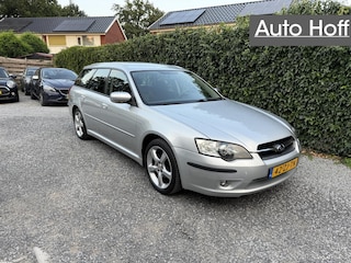 Subaru Legacy Touring Wagon 2.0R Comfort Automaat | Autom. Airco | Cruise Control | Elekt. Ramen | LMV | Trekhaak | PDC | 1e eigenaar! | Zeer goed onderhouden | APK tot 21-11-2025!