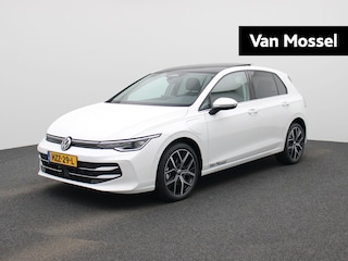 Volkswagen Golf 1.5 eHybrid Style Edition | Automaat | Navigatie | Apple carplay | Adaptive cruise control | Parkeersensoren | Achteruitrij Camera | Climate control |