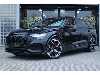 Audi Q8 RSQ8 | Keramisch, 23'', B&O, Carbon int., Panoramadak, Trekhaak, Zonweringspakket, Zitklima, Standkachel, Head-up display