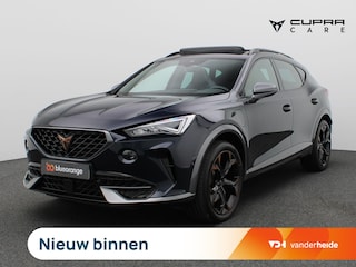 Cupra Formentor 1.4 e-Hybrid VZ Performance 245PK DSG Pano-Schuifdak, Achteruitrijcamera, Keyless, Side Assist, Stoel-Stuurverwarming, Elektr. Achterklep, Trekhaak, 19" LM Velgen