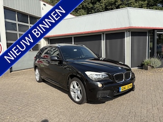 BMW X1 sDrive18i Executive | M Pakket | Panoramadak | Trekhaak