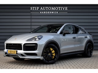 Porsche Cayenne 3.0 E-Hybrid 462pk Lightweight Package | Carbon Pack | 22'' Velgen | Keramisch | Techart voorbumper | PDLS+ Matrix | 360 Camera | Bose | Sportuitlaat |