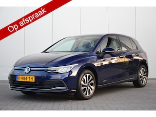 Volkswagen Golf 1.0 TSI Life Business Active/Uitvoering Led Navi/Dab/Carplay Priv/Glass