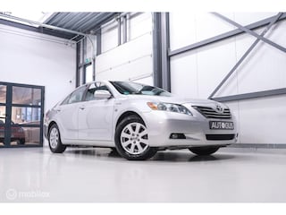 Toyota Camry 2.4 Hybrid automaat | Schuifdak | youngtimer | leder | Camera | Navigatie | DAB |