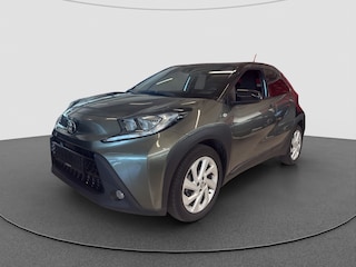 Toyota Aygo 1.0 VVT-i MT first Bi-Tone | Lichtmetalen Velgen | Apple Carpaly / Android Auto | Automatische Airco |