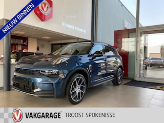 Lynk & Co 01 1.5Lynk & Co & Co 1.5 Panoramadak,360° Camera,Keyless,Lane assist,Adaptive Cruise Control,Navigatie,Apple carplay,Climate control,Elektrisch Sluitende achterklep,Elektrisch verstelbare stoel met geheugen,Multifunctioneel Stuurwiel,Telefoonlader,20