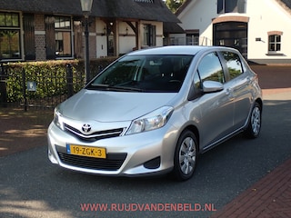 Toyota Yaris 1.3 VVT-i Aspiration 5deurs TREKHAAK automaat
