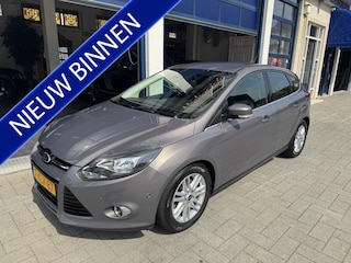 Ford Focus 1.0 EcoBoost Lease Titanium NIEUWE APK.