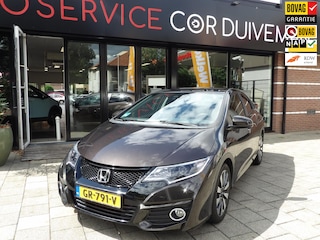 Honda Civic 1.4 Elegance nl auto volledig onderhouden incl 12 MAANDEN GARANTIE EN AFLEVERING TREKHAAK AANWEZIG