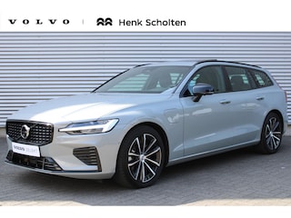 Volvo V60 T6 Plug-in hybrid AWD Plus Dark | Panoramadak | Verwarmbare Voorstoelen (met geheugen), Stuurwiel en Achterbank | Semi-Elektrische Trekhaak | Verwarmbare Voorruit | Premium Audio by Harman Kardon | 360-Camera