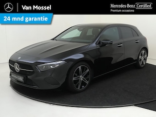 Mercedes-Benz A-klasse 180 Star Edition Luxury-Line / Stoelverwarming / Achteruitrijcamera / Smartphone-Intergratie / Dodehoek-Assistentie / Sfeerverlichting / Distronic /