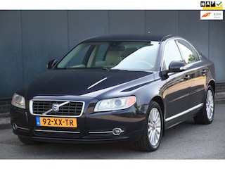Volvo S80 2.5 T Summum Xenon/Leer/Navigatie/Parkeersensor v,a/Youngtimer