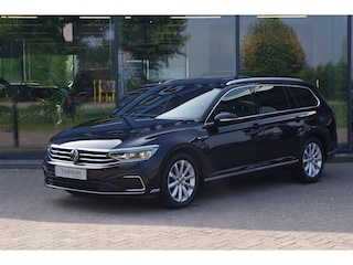 Volkswagen Passat Variant 1.4 TSI 218 PK PHEV GTE Business, Trekhaak, Panoramadak, Adap. Cruise Control, Matrix-LED