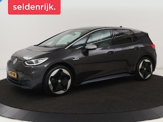 Volkswagen ID.3 First Max 58 kWh | Panoramadak | Head-Up | Stoel & stuurverwarming | Adaptive cruise | Camera | Massage | Elektrische stoelen | Trekhaak | Sfeerverlichting | Carplay | Matrix LED