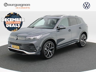 Volkswagen Tiguan 1.5 eHybrid 272 Pk Automaat R-Line Edition | Panorama Dak | Trekhaak | Massage Stoelen | Camera | Carplay | LED | 20 Inch | 1.274 Km!!