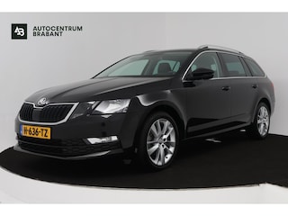 Skoda Octavia Combi 1.5 TSI Greentech Business Edition (STOELVERWARMING, AUTOMAAT, CRUISE CONTROL, PARKEERSENSOREN, CARPLAY NAVI)