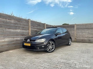 Volkswagen Golf 1.4 TSI Business Edition R Connected