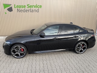 Alfa Romeo Giulia 2.0 T Veloce Ti AWD Unieke Uitvoering Carbon