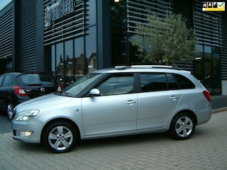 Skoda Fabia Combi 1.2 TSI Drive Automaat.