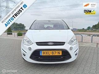 Ford S-MAX 1.6 EcoBoost Platinum 7p./clima/navi/pdc