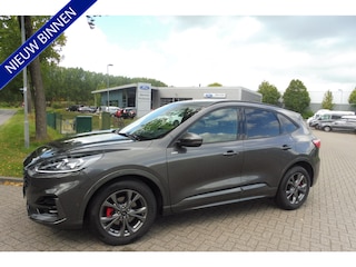 Ford Kuga 150pk ST-Line X Panodak, Alle Packs dus bomvol, Trekhaak 1.800kg 50.000,- nieuw