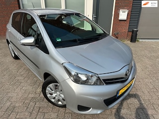 Toyota Yaris 1.3 VVT-i Aspiration / Camera / PDC / Clima / Cruise / NAP