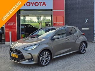 Toyota Yaris 1.5 Hybrid 130 Executive NIEUWE MODEL 130PK PDC NAVI STOEL- & STUURVERWARMING