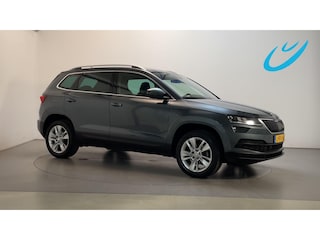 Skoda Karoq 1.5 TSI 150pk ACT Business Edition Stoelverwarming Camera Navigatie Sfeerverlichting