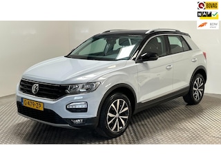 Volkswagen T-Roc 1.5 TSI Style Business automaat benzine parkeersensoren camera navigatie cruisecontrole carplay android