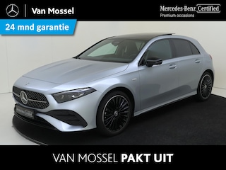 Mercedes-Benz A-klasse 250 e Star Edition AMG Line / Stoelverwarming / 360Graden-Camera / Panaroma-schuifdak / Memory-Stoelen / Multispaaks-Velgen / Night-Pakket /