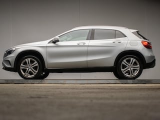 Mercedes-Benz GLA 200 Prestige (NAVI,LEDER,ELETRISCHE STOELEN,STOELVERWARMING,SPORTSTOELEN,PDC,CAMERA,CLIMATE,CRUISE)