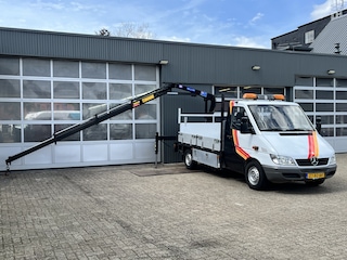 Mercedes-Benz Sprinter 311 CDI 2.2 355 MHF 270K3 Laadkraan Trekhaak 3-Persoons Kraan Autolaadkraan Gereedschapskist Open laadbak Pick-up p-up Euro 4