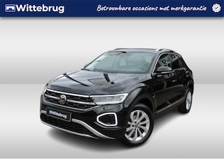 Volkswagen T-Roc 1.5 TSI 150pk DSG Style / Fabrieksgarantie 07-2027 / Panoramadak / Trekhaak Afneembaar / Virtual Cockpit Pro / 17" LMV