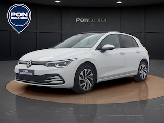 Volkswagen Golf 1.4 eHybrid Style | Pano dak | HUD | Stuur-/Stoelverwarming | Side Assist |